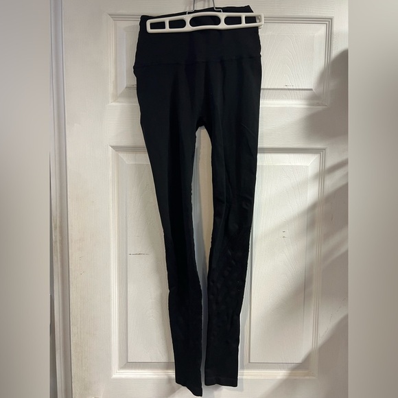 Rese XS/S high rise leggings with pointelle cut out - black​ - Picture 1 of 6